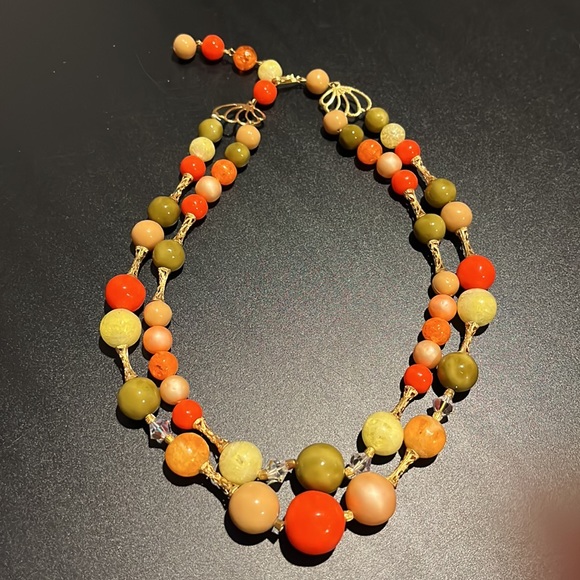 Vintage Double Strand Autumn Colors and Gold Accent Bead Necklace - Picture 4 of 16